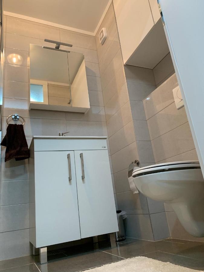 Apartman Jasmin - Blizu Panonskih Jezera I Centra Grada Tuzla Exterior photo